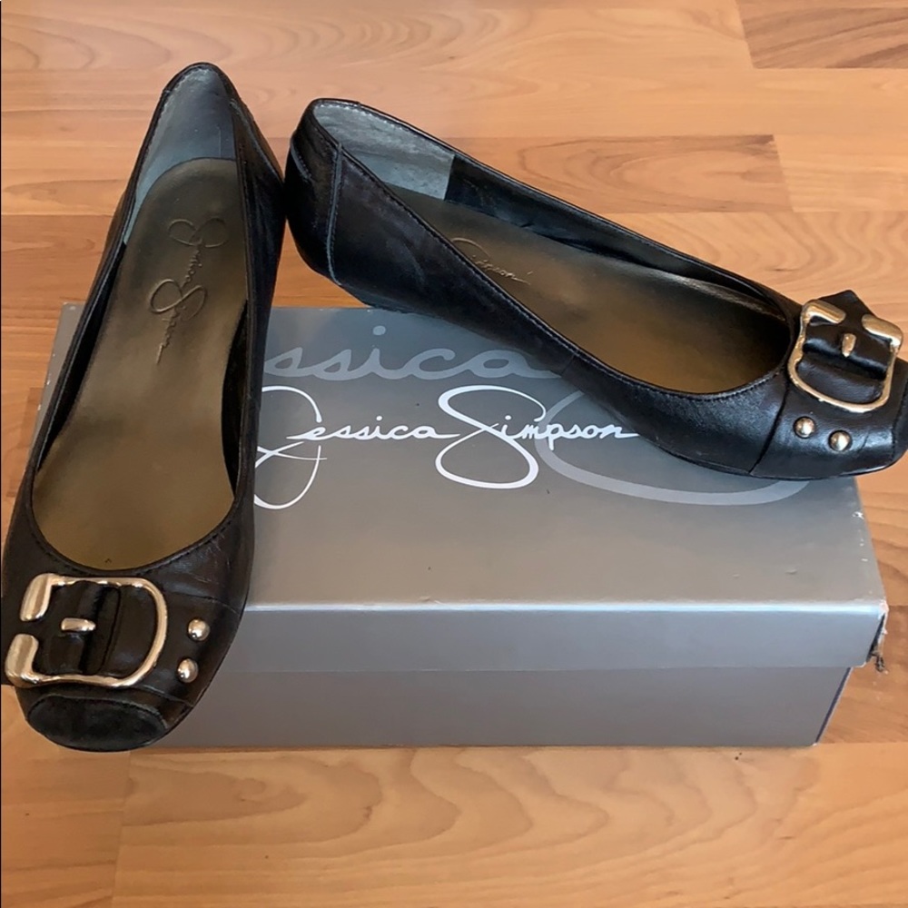 Black wedge pump